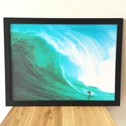 Obraz w ramie - Surfer na fali