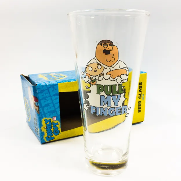Szklanka do Piwa - Family Guy. Pull my finger (pociągnij mój palec).