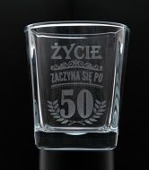 Szklanka whisky grawerowana - 50 - Życie zaczyna się po 50
