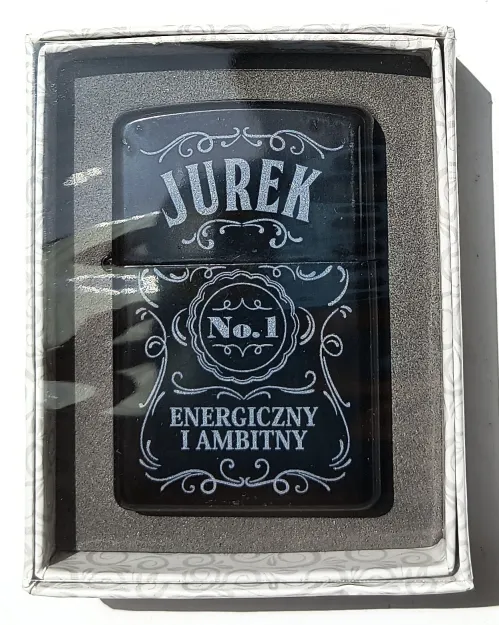 Zapalniczka z imieniem (czarna) - Jurek No.1 energiczny i ambitny
