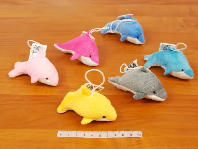 Delfin pluszowy z zawieszką brelok