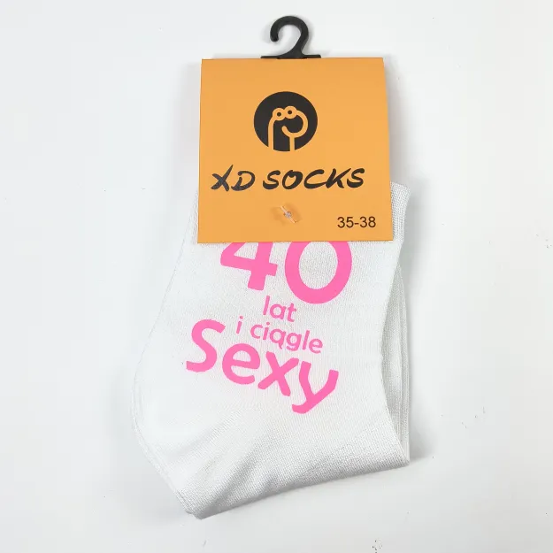 Skarpetki białe - 40 lat i ciągle Sexy