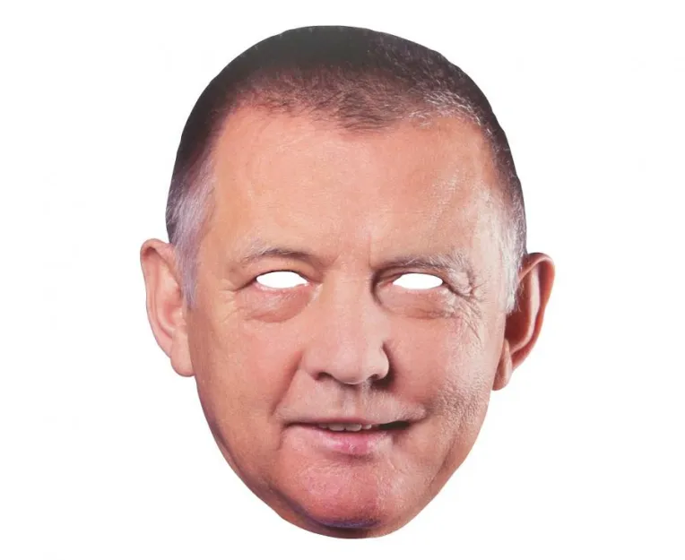 Maska papierowa - Marian Banaś
