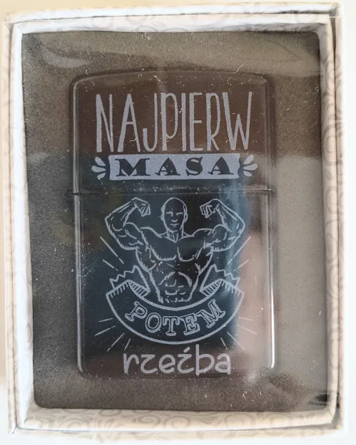 Zapalniczka - Najpierw masa potem rzeźba (czarna)