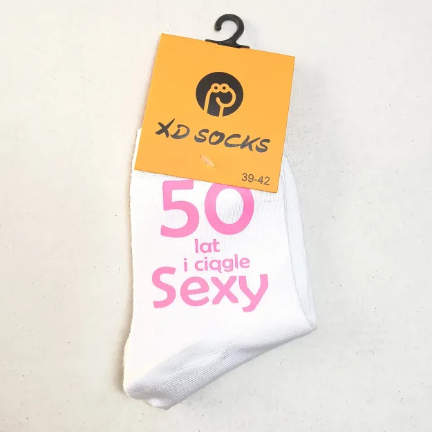 Skarpetki białe - 50 lat i ciągle Sexy