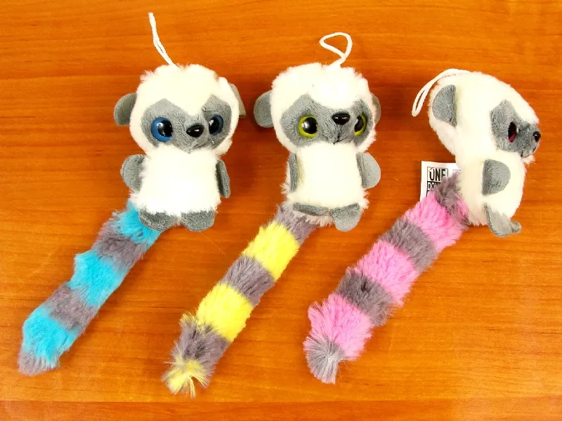 Lemur pluszowy