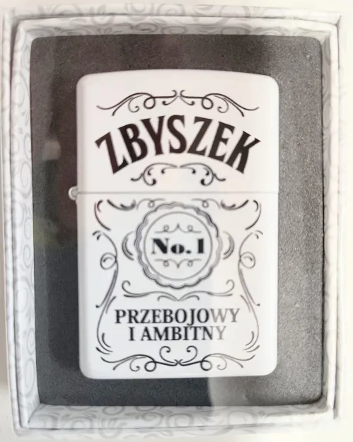 Zapalniczka z imieniem -  Zbyszek No.1 przebojowy i ambitny (biała)