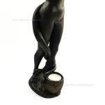 Figurka - akt z wężem - kobieta stojąca - 4