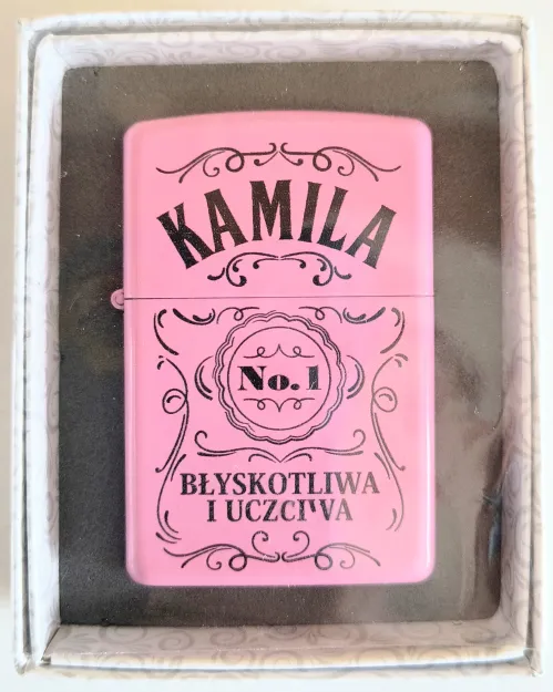 Zapalniczka z imieniem różowa- Kamila No.1 błyskotliwa i uczciwa