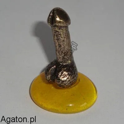 Penis na kamieniu - duży